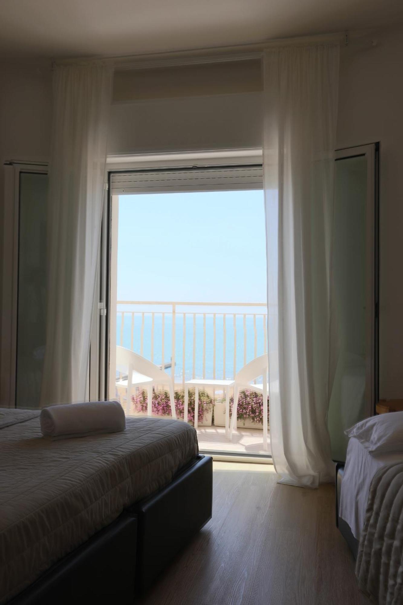 Hotel Concordia Lido di Jesolo Bagian luar foto
