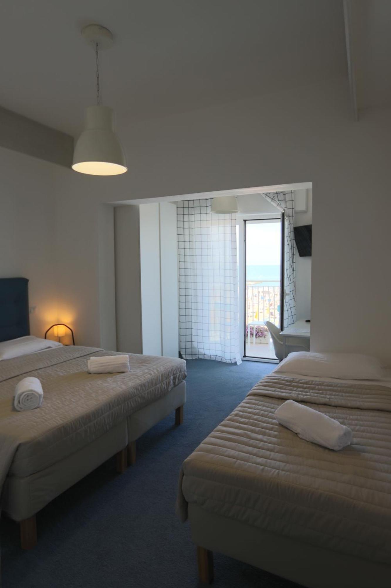 Hotel Concordia Lido di Jesolo Bagian luar foto