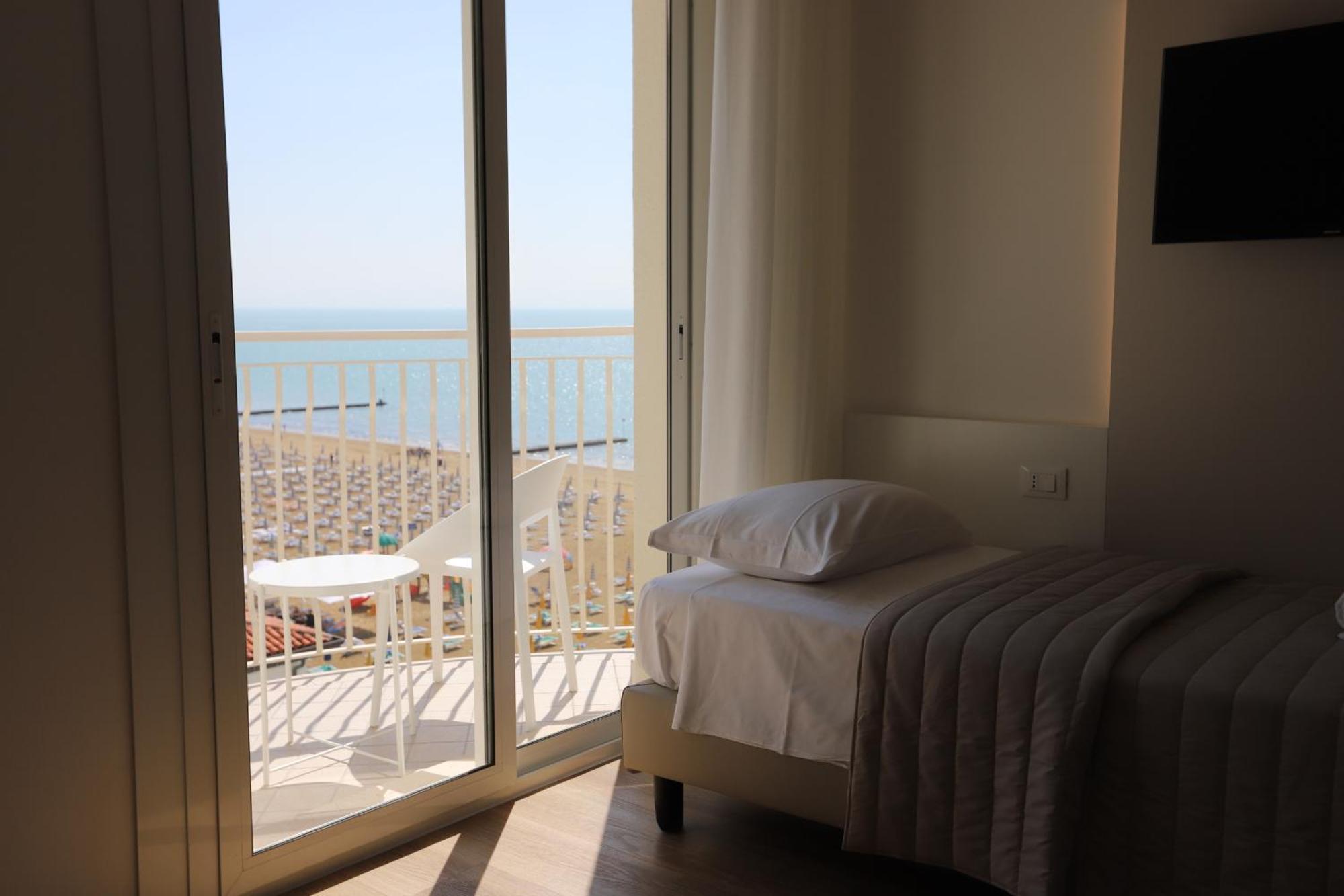 Hotel Concordia Lido di Jesolo Bagian luar foto