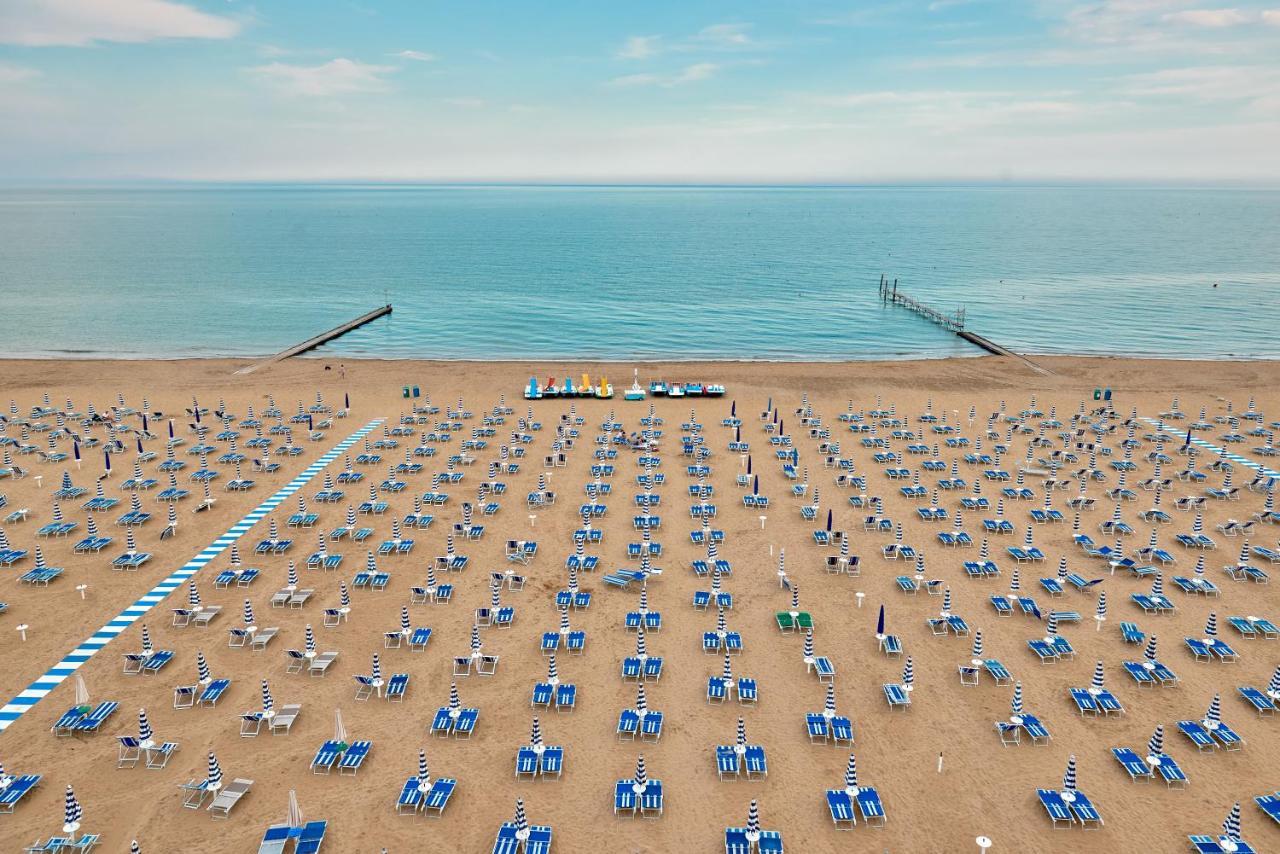 Hotel Concordia Lido di Jesolo Bagian luar foto